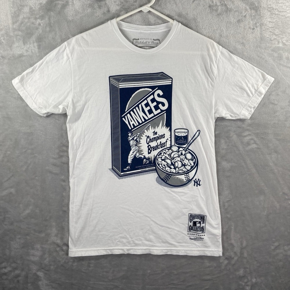 Mitchell & Ness T-Shirt mens Medium NY Yankees Cooperstown Collection MLB Cereal